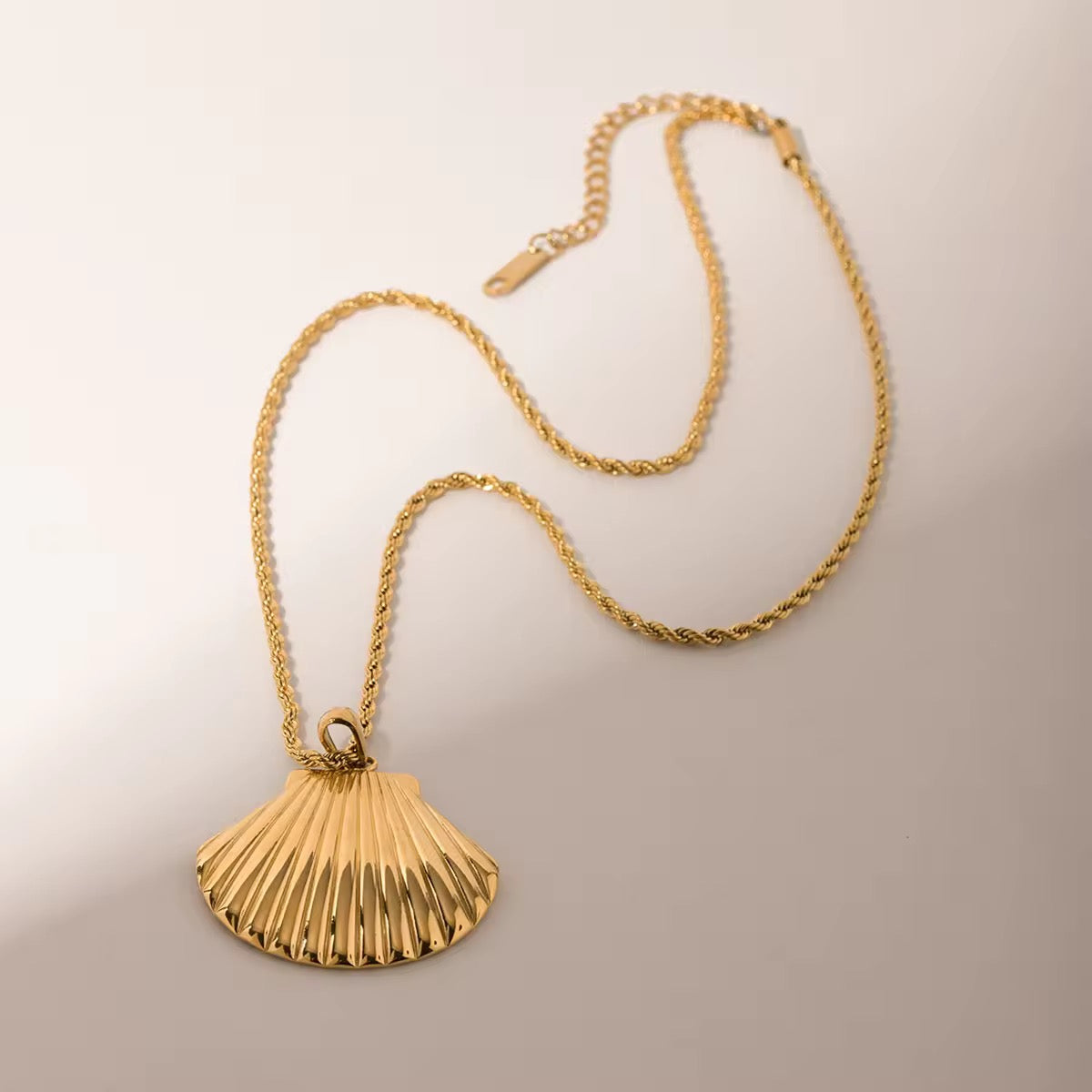 Chunky Shell Necklace
