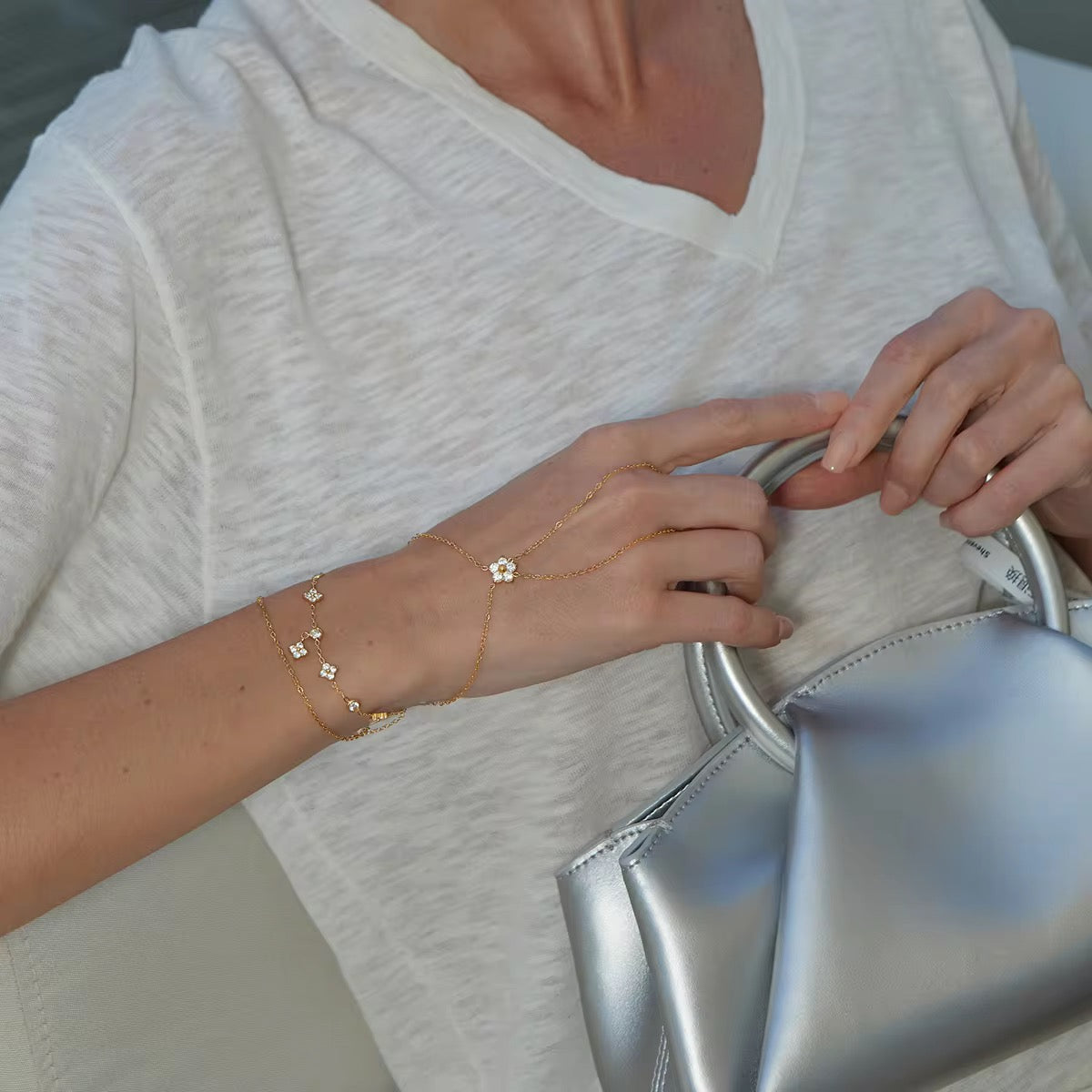 Flower zirconia bracelet