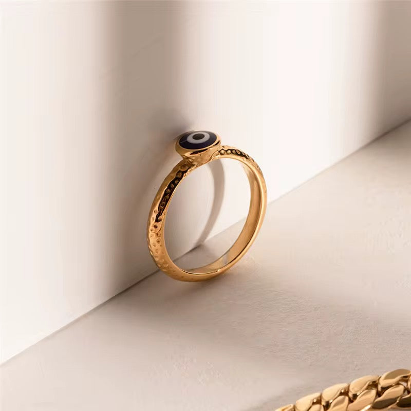 Simple Eye Ring