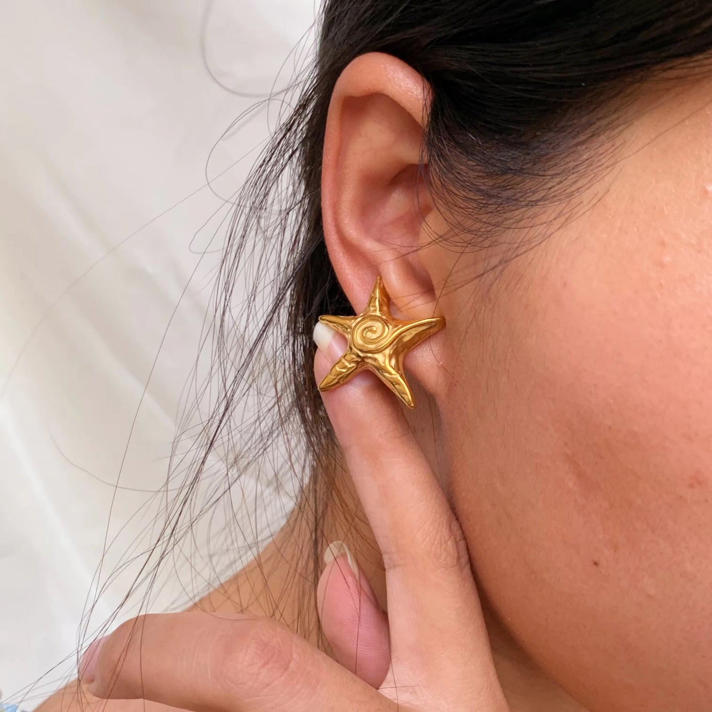 Star lava studs